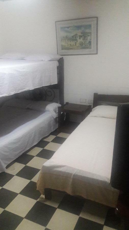 Hospedaje Santa Bárbara Guadalajara de Buga Exterior foto